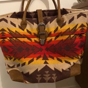Pendleton tote leather and wool woven with brass buckle magnet closure
